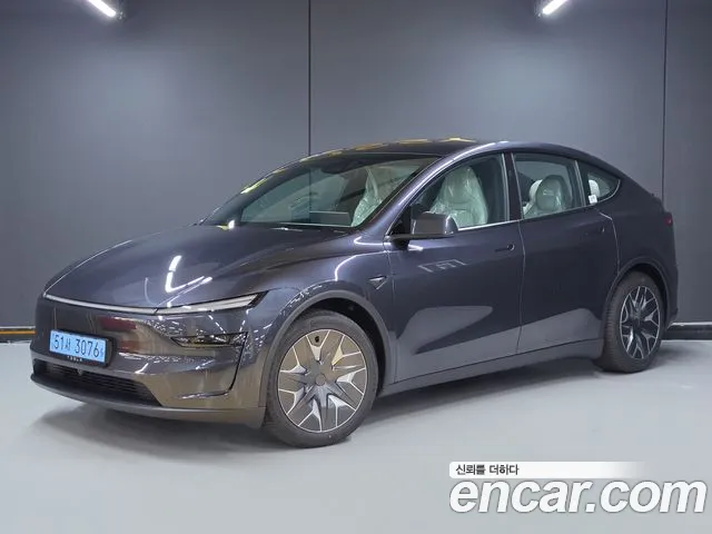 Tesla Y L AWD