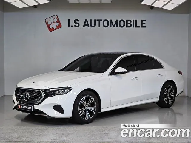 Mercedes-Benz E- W214 E200