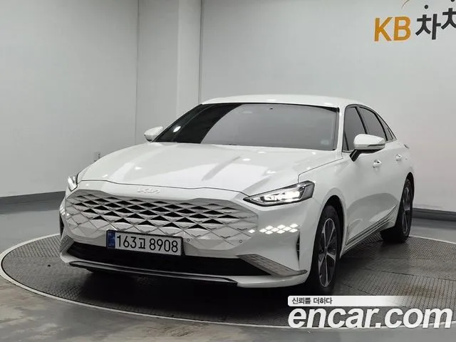 Kia K8 Hybrid Noblesse