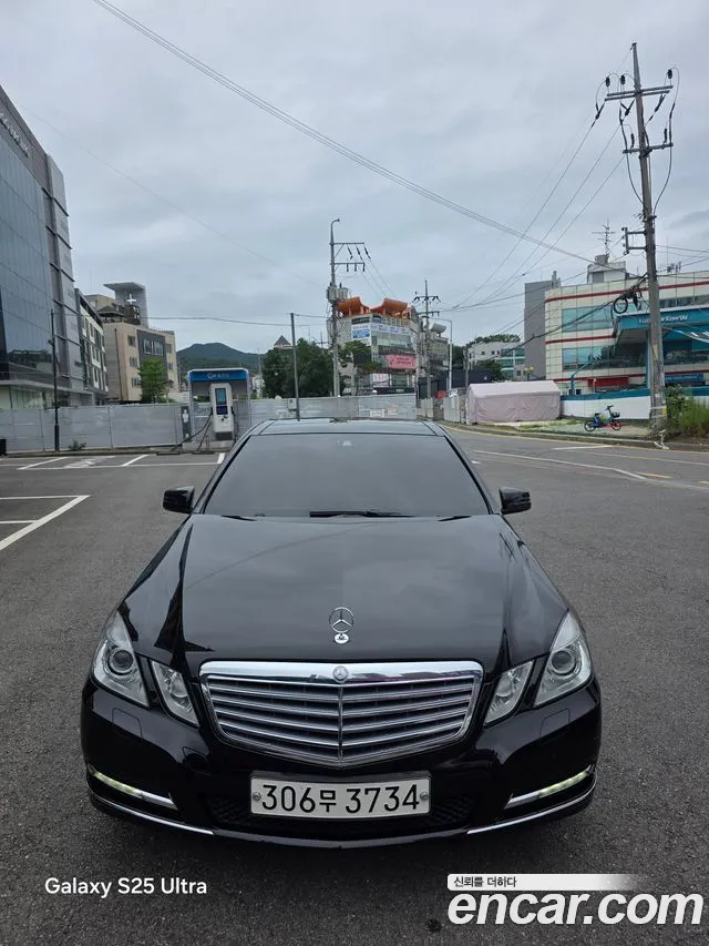 Mercedes-Benz E- W212 E300