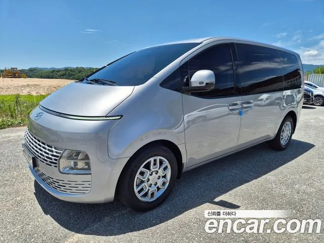 Hyundai Staria 3