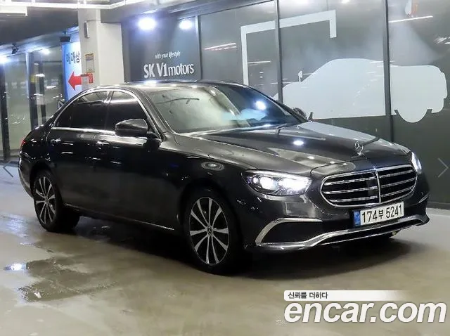 Mercedes-Benz E- W213 E300e 4MATIC Exclusive