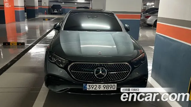 Mercedes-Benz E- W214 E300 4MATIC AMG Line