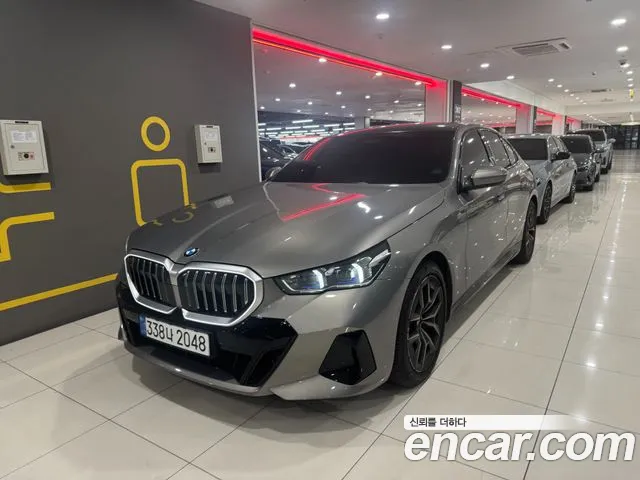 BMW 5 (G60) 520i M