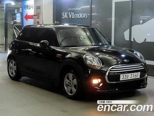 MINI Cooper D Base 2