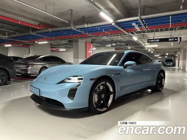 Porsche Taycan GTS