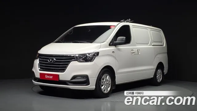 Hyundai The New Grand Starex 3