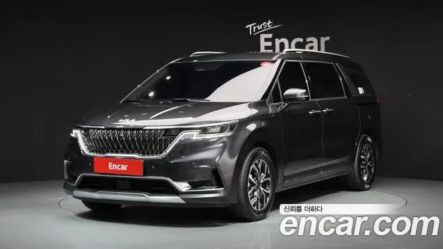 Kia Carnival 4 Gasoline 9 Signature