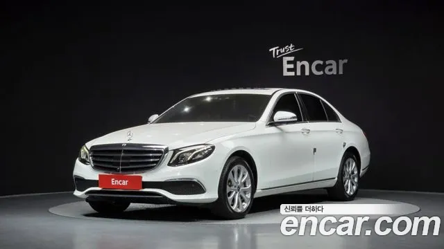 Mercedes-Benz E- W213 E300 4MATIC Exclusive