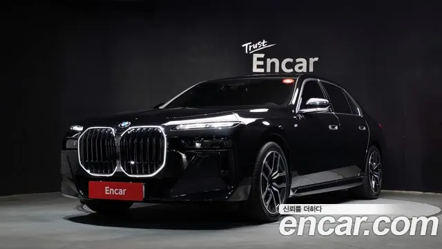 BMW 7 (G70) 740i xDrive M