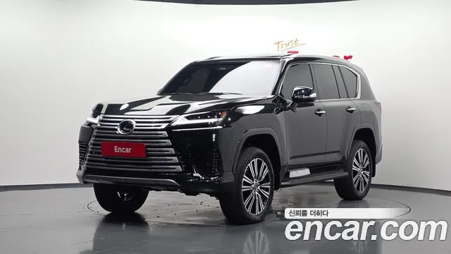 Lexus LX 4 700h