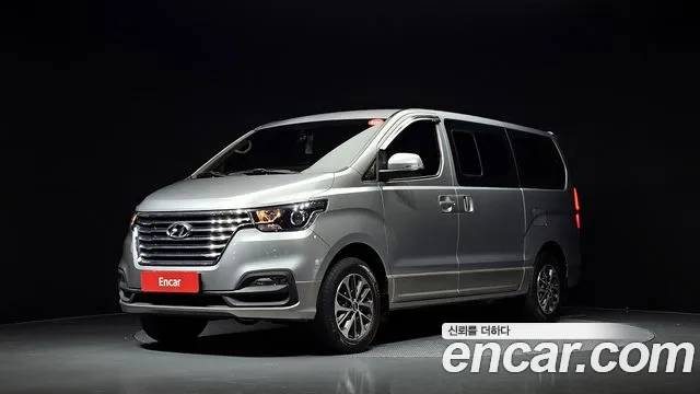 Hyundai The New Grand Starex 4WD 9 Exclusive