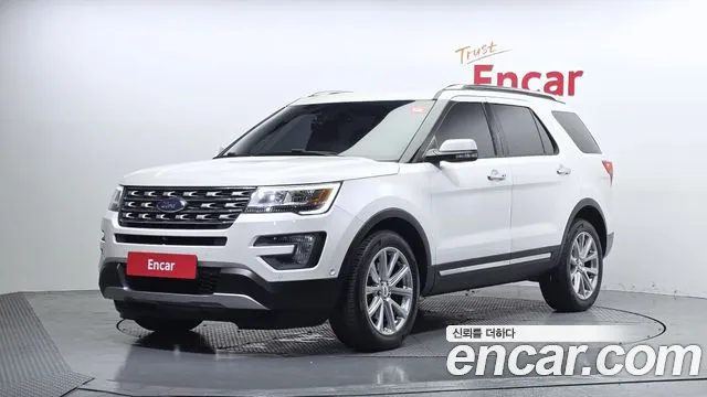Ford Explorer 2.3 Limited 4WD 5
