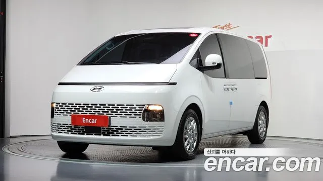 Hyundai Staria 11