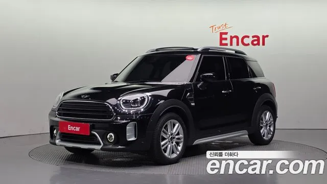 MINI Cooper Countryman 2