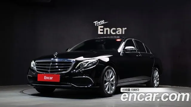 Mercedes-Benz E- W213 E300 4MATIC Exclusive
