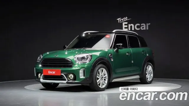 MINI Cooper Countryman 2