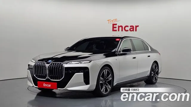 BMW i7 (G70) xDrive 60 M