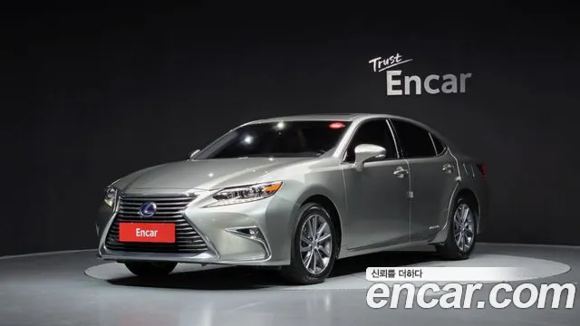 Lexus ES300h + XV60