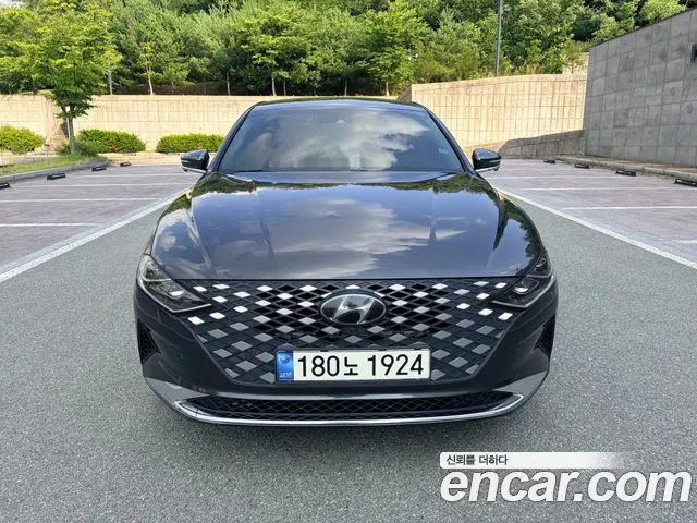 Hyundai The New Grandeur IG Hybrid Exclusive