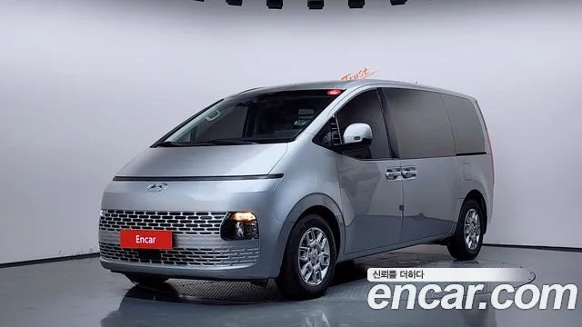 Hyundai Staria 3