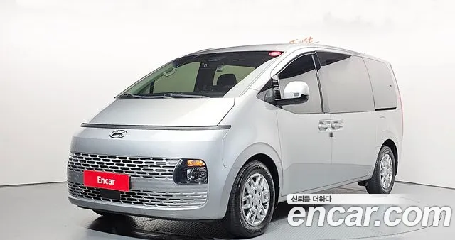 Hyundai Staria 4WD 9