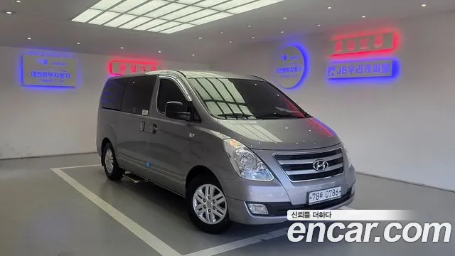 Hyundai Grand Starex 12