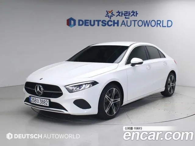 Mercedes-Benz A- W177 A220