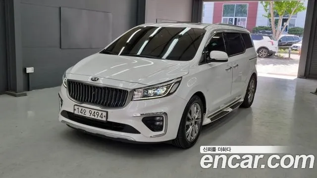 Kia The New Carnival 9 Noblesse