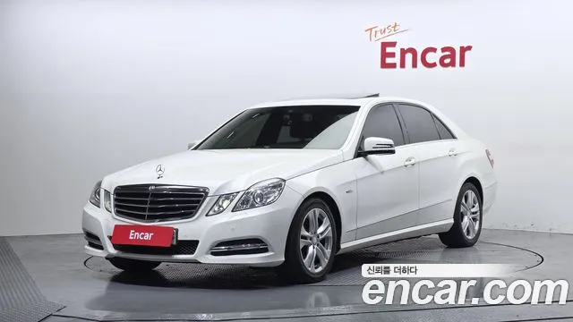 Mercedes-Benz E- W212 E220 CDI