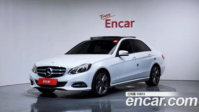 Mercedes-Benz E- W212 E300