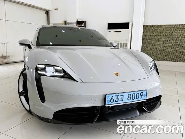 Porsche Taycan Turbo S