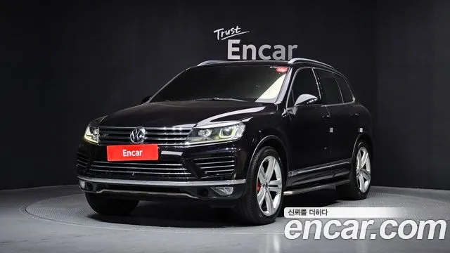 Volkswagen Touareg V6 3.0 TDI R-Line 7P5