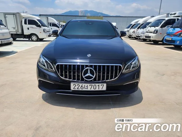 Mercedes-Benz E- W213 E250