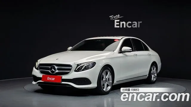 Mercedes-Benz E- W213 E200