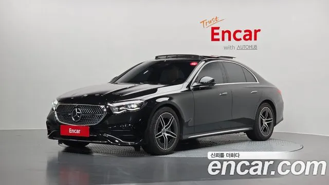 Mercedes-Benz E- W214 E300 4MATIC AMG Line