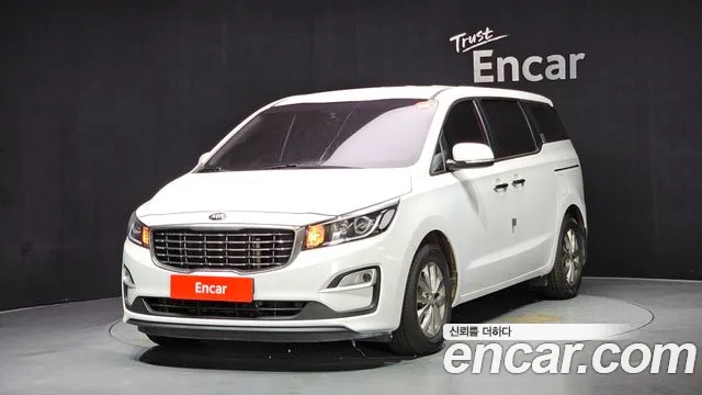 Kia The New Carnival 11