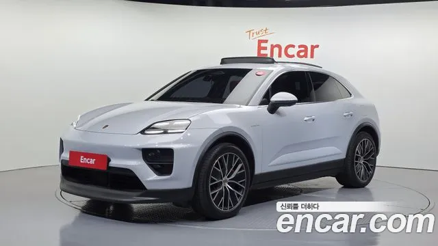 Porsche Macan EV 4S