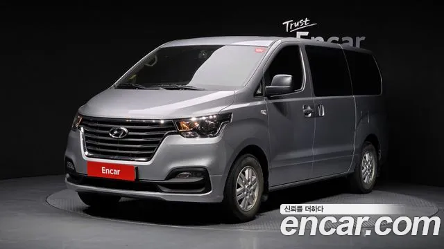 Hyundai The New Grand Starex 3