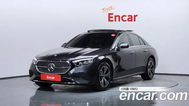 Mercedes-Benz E- W214 E200