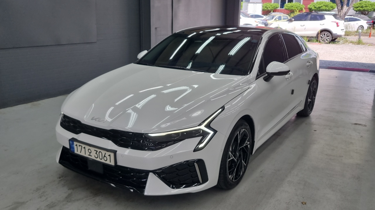 Kia The New K5 Hybrid 3 Signature