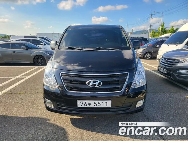 Hyundai Grand Starex 12