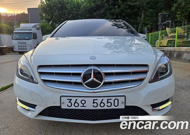 Mercedes-Benz B- W246 B200 CDI