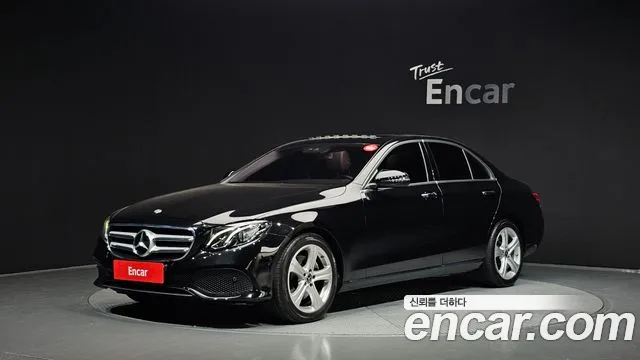 Mercedes-Benz E- W213 E200