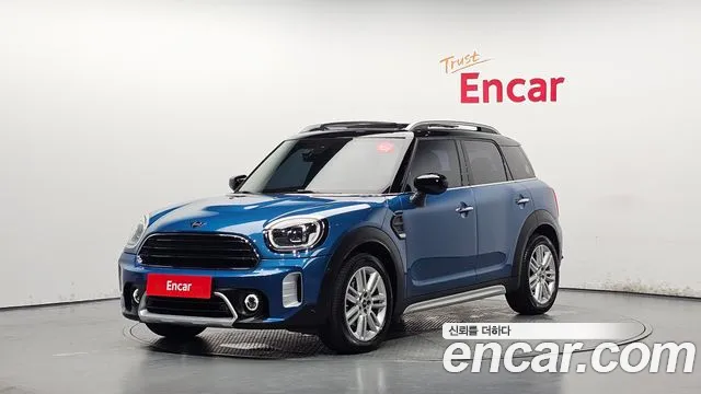 MINI Cooper Countryman 2