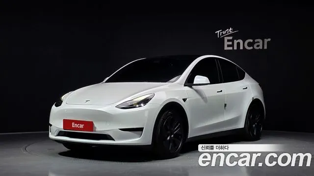 Tesla Y RWD