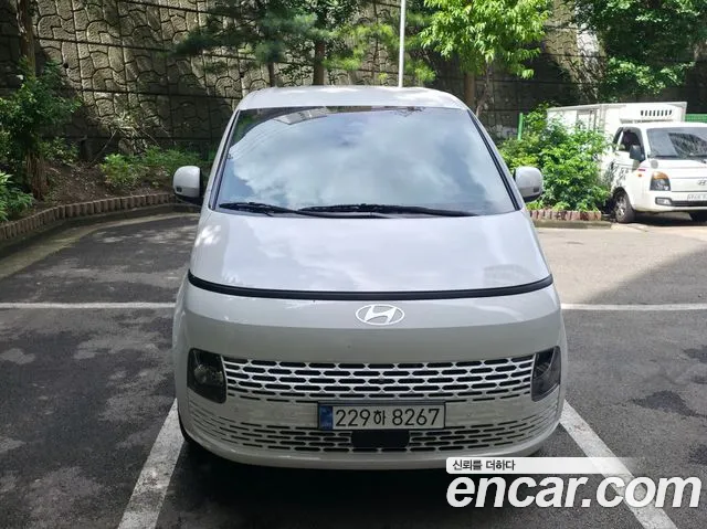 Hyundai Staria HEV 1.6 9