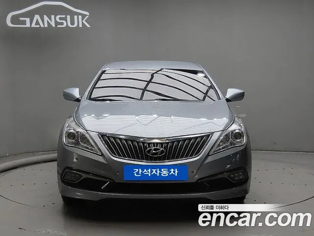Hyundai Grandeur HG HG240