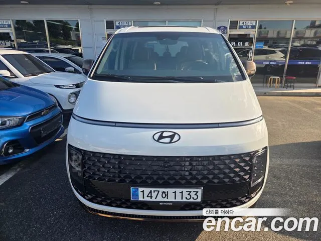 Hyundai Staria 4WD 9 Inspiration