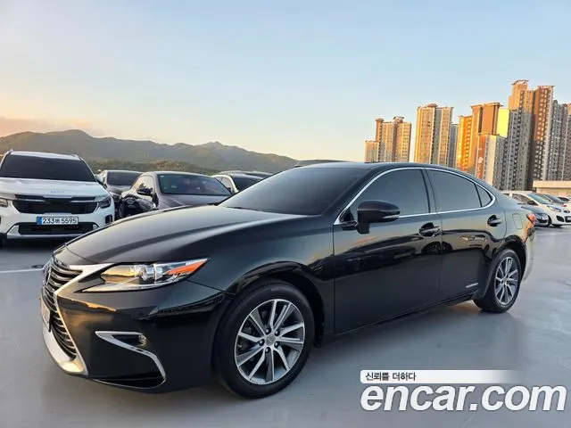 Lexus ES300h + XV60